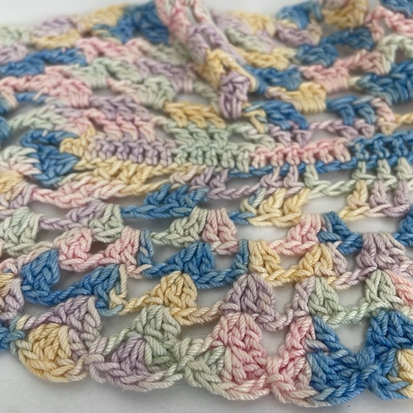 Handmade Rainbow Doily Oval Pastel - Picture 3 of 4